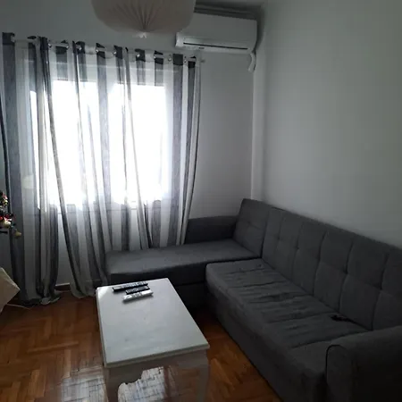 Apartment Metaxourgio 4 Floor *