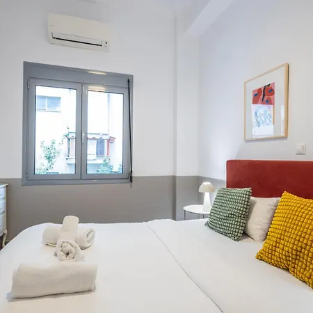 Casa vacanze Renovated 5 Bdr House Near Acropolis - New Beds, Terrace & Yard Atene