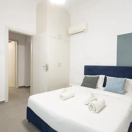 Renovated 5 Bdr House Near Acropolis - New Beds, Terrace & Yard Casa vacanze