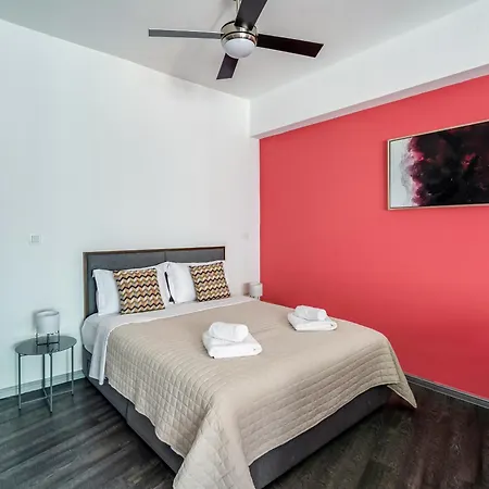 Hideaway Near Ermou Street Perfect For Groups And Families Apartment *