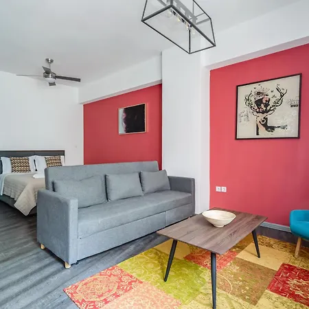 Hideaway Near Ermou Street Perfect For Groups And Families