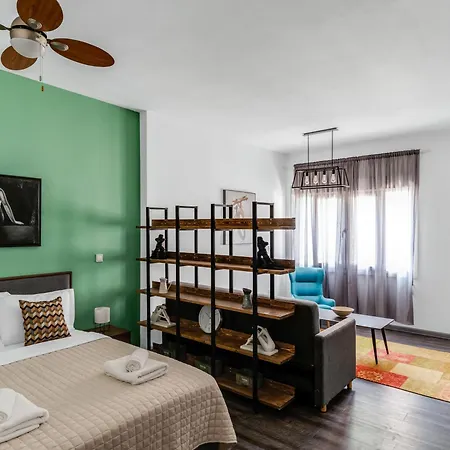 Hideaway Near Ermou Street Perfect For Groups And Families Apartment *