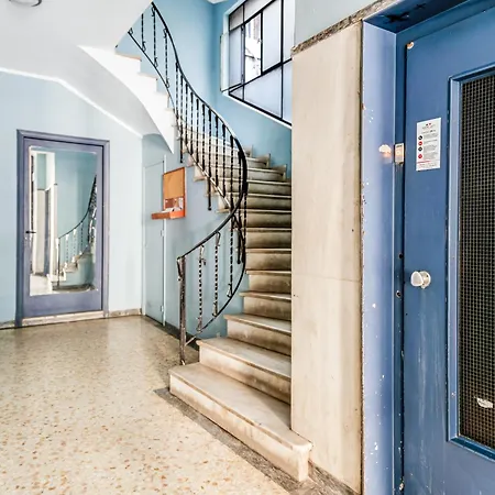 Apartment Hideaway Near Ermou Street Perfect For Groups And Families Athens