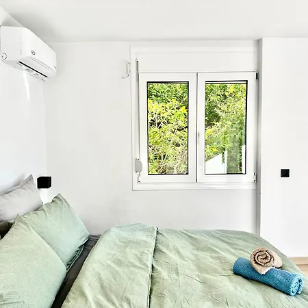 Apartment Sunny Escape In Glyfada 2 Bd