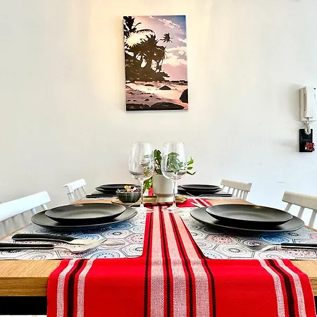 Sunny Escape In Glyfada 2 Bd Apartment