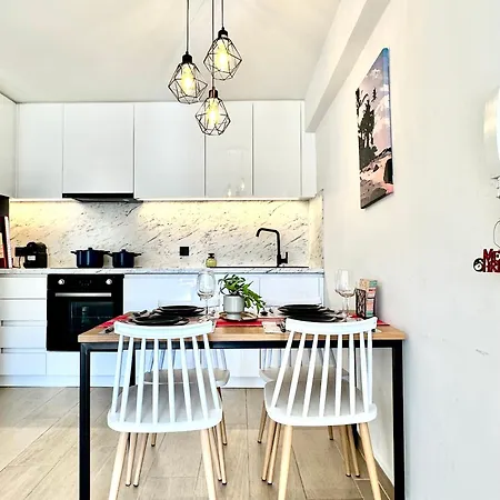 Apartment Sunny Escape In Glyfada 2 Bd