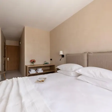 Regal Mitropoleos Hotel