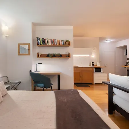 Bright, Cosy Close To Glyfada & Center Apartment *