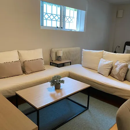 Apartment Bright, Cosy Close To Glyfada & Center