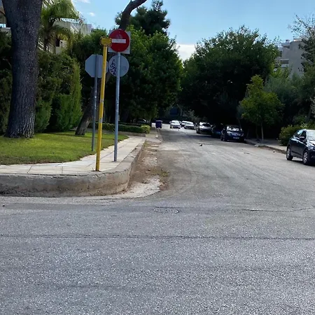 Bright, Cosy Close To Glyfada & Center Apartment Athens