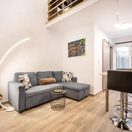 Loft 61 Charming Renovated With A Loft! Apartment Athens