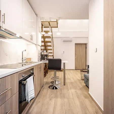 Apartment Loft 61 Charming Renovated With A Loft! *