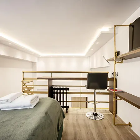 Loft 61 Charming Renovated With A Loft! *