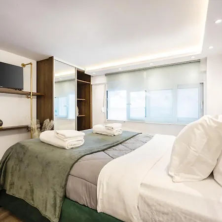 Apartment Loft 61 Charming Renovated With A Loft! Athens