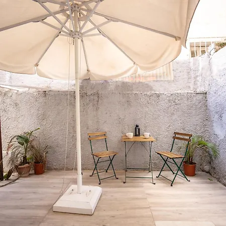Loft 61 Charming Renovated With A Loft! Apartment