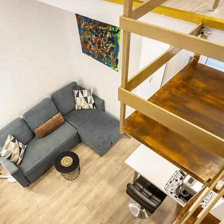 Apartment Loft 61 Charming Renovated With A Loft! *