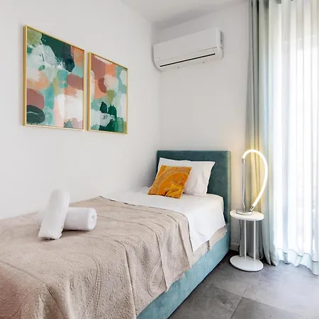Apartment Peaceful On The Riviera Athens
