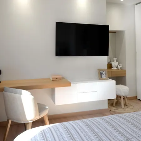 Astric Seaview Penthouse * Athens