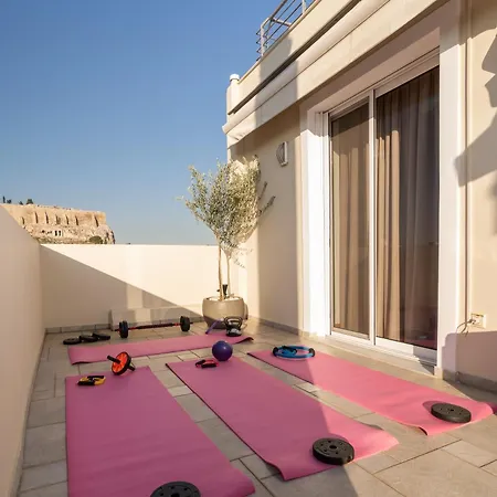 Elegant Skyline Penthouse Acropolis View 3br 2ba *