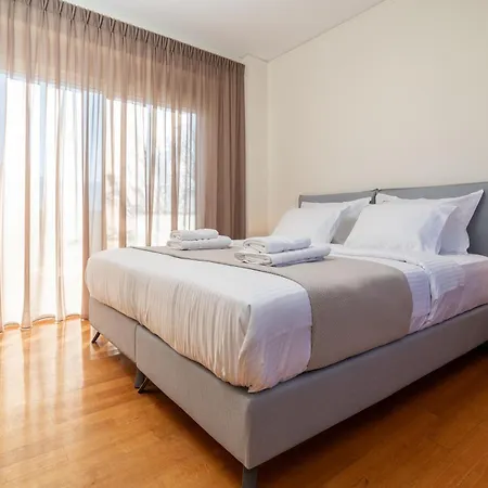 Apartment Elegant Skyline Penthouse Acropolis View 3br 2ba Athens