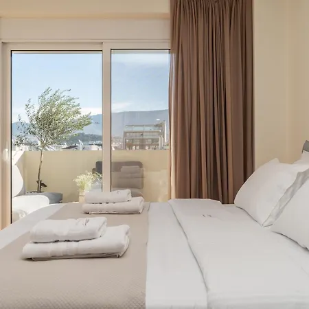 Elegant Skyline Penthouse Acropolis View 3br 2ba
