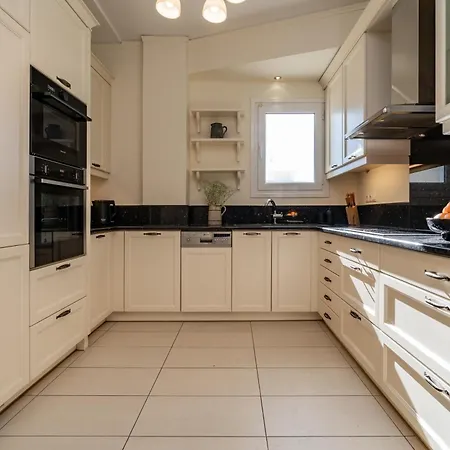 Elegant Skyline Penthouse Acropolis View 3br 2ba Athens