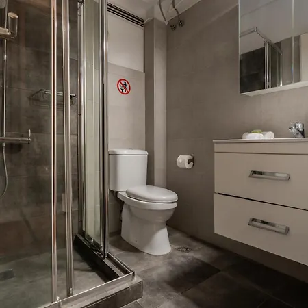דירה Bright & Stylish Flat On Ermou