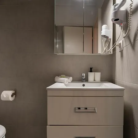 דירה Bright & Stylish Flat On Ermou