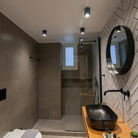 Vibrant Pagrati 2-bd Retreat With Elegant-modern Style Apartment Athens