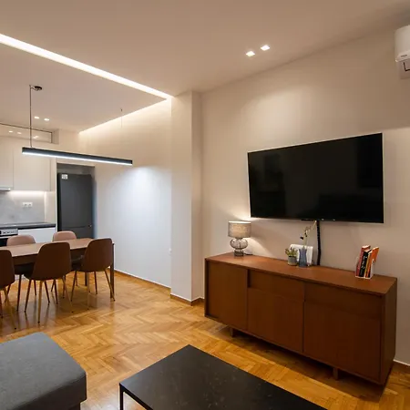 Apartment Vibrant Pagrati 2-bd Retreat With Elegant-modern Style