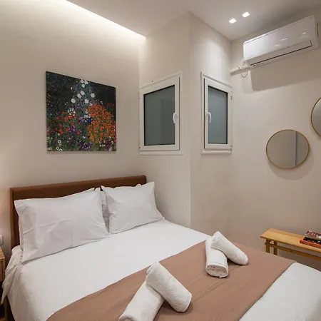 Apartment Vibrant Pagrati 2-bd Retreat With Elegant-modern Style