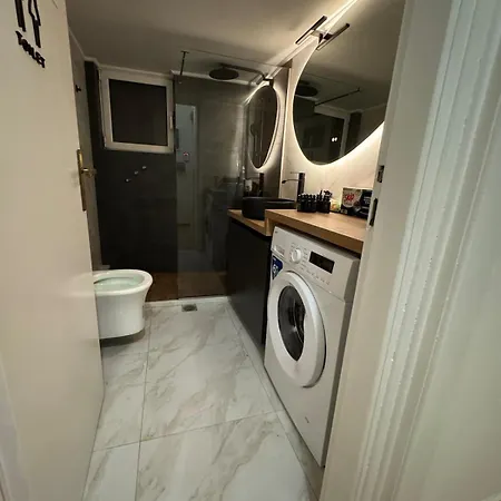 Chalandri New Modern & Cozy Netflix Private Parking Athens