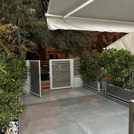 Kris Boy Apartment *