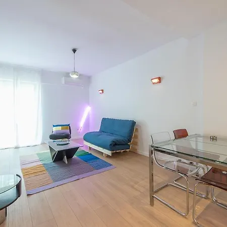 Zen Bright, Exarchia Apartment Athens