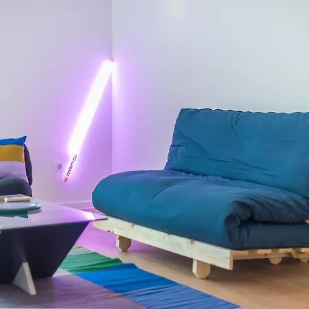 Zen Bright, Exarchia Apartment