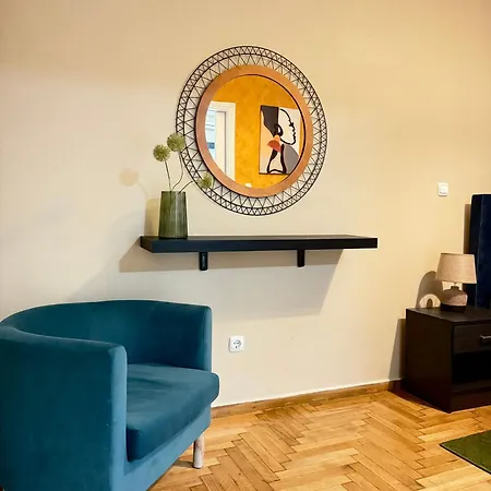 Cozy In Nea Smirni Apartment *