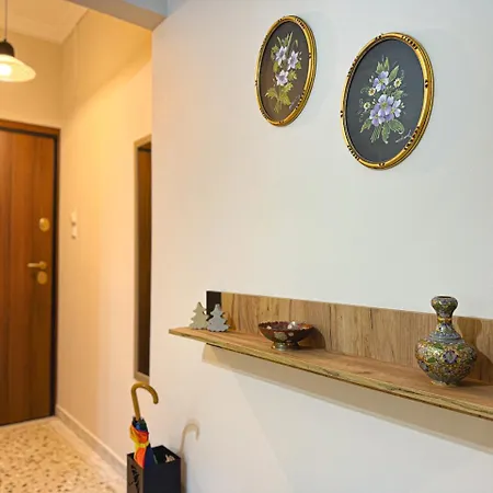 Spacious & Sunny 3bdr * Athens