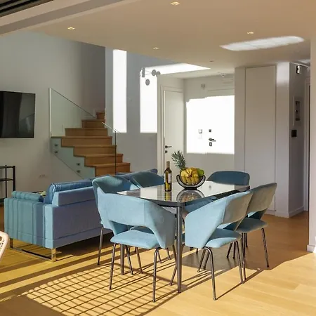 Apartment Luxurious *