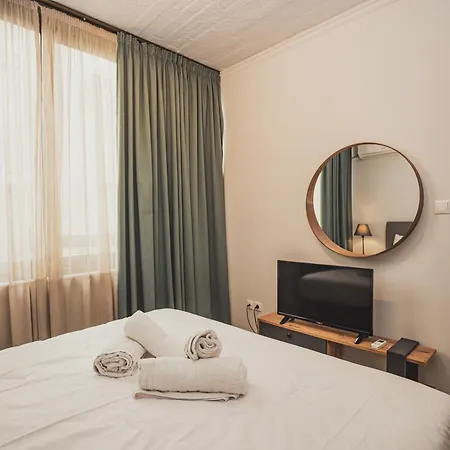 Apartment Tsakalof Loft Kolonaki By Zeussuites Athens
