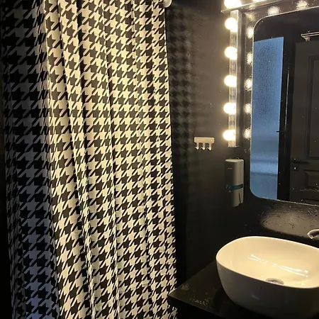 Tsakalof Luxe Living Apartment Athens