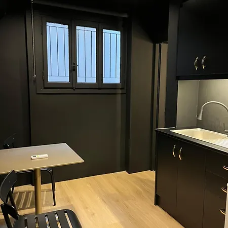 Tsakalof 17 Elegance Apartment Athens