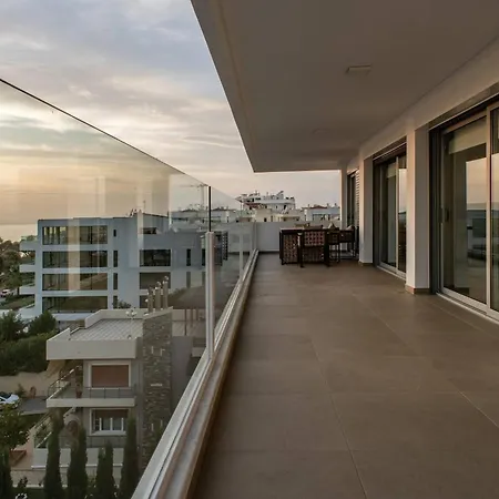 Naisikas Sea View Athens