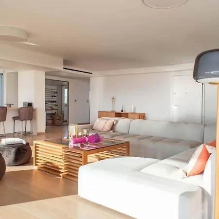 Apartment Naisikas Sea View *
