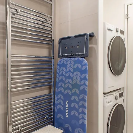 Naisikas Sea View Apartment Athens