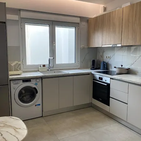 Apartment Stylish In The Heart Of Athens