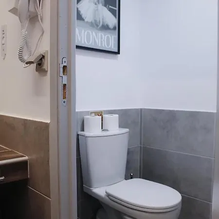 Hostel Kefi Hub