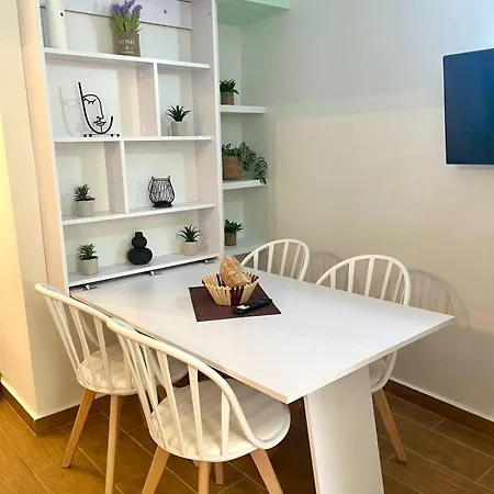 Cosy Victoria Metro Station Flat Atene