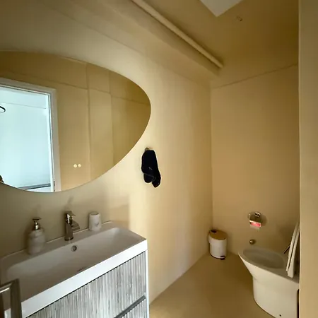 Sunny Private Jacuzzi Hydromassage Apartment *
