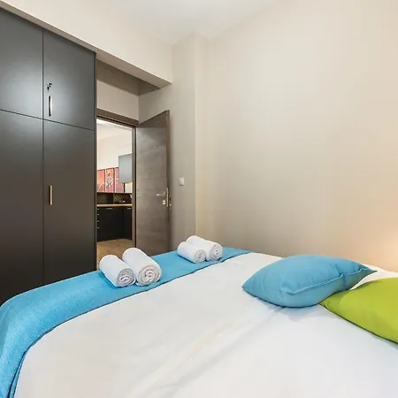 Cozy & Stylish 2br In Neos Kosmos