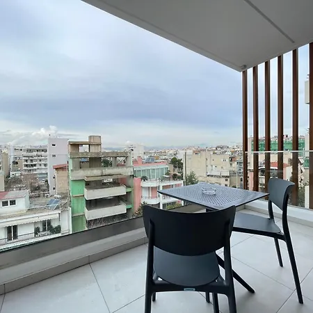Cultural Retreat Stylish Near Stavros Niarchos Center *